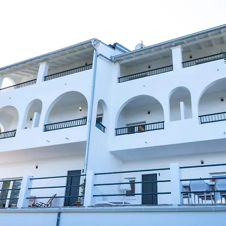 Ocean Breeze Apartament Avliótes