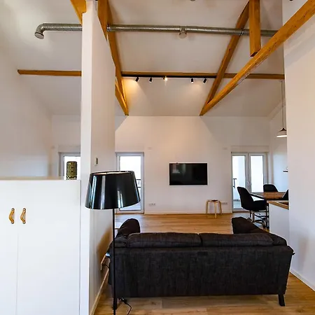 Ocean Breeze Apartment *