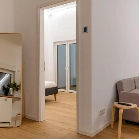 Ocean Breeze Apartment