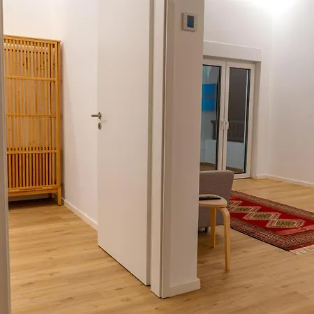 Ocean Breeze Apartment *