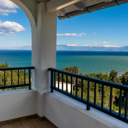 Ocean Breeze Apartment *